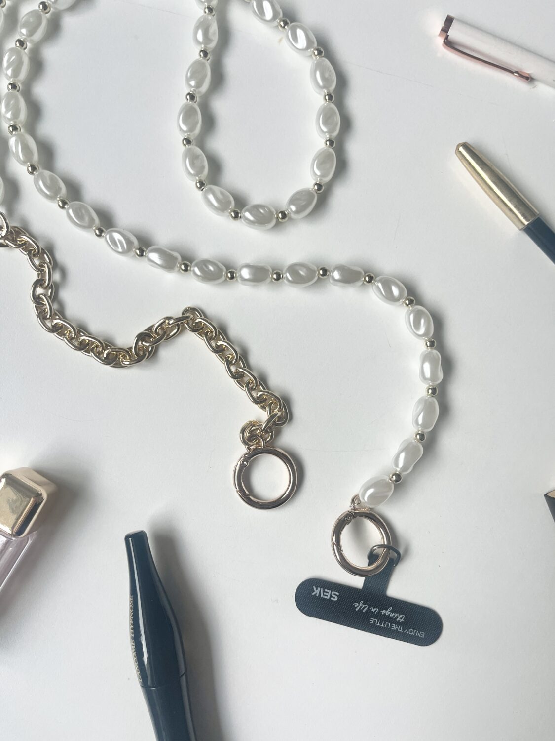 Universal Phone Strap - golden pearl dream