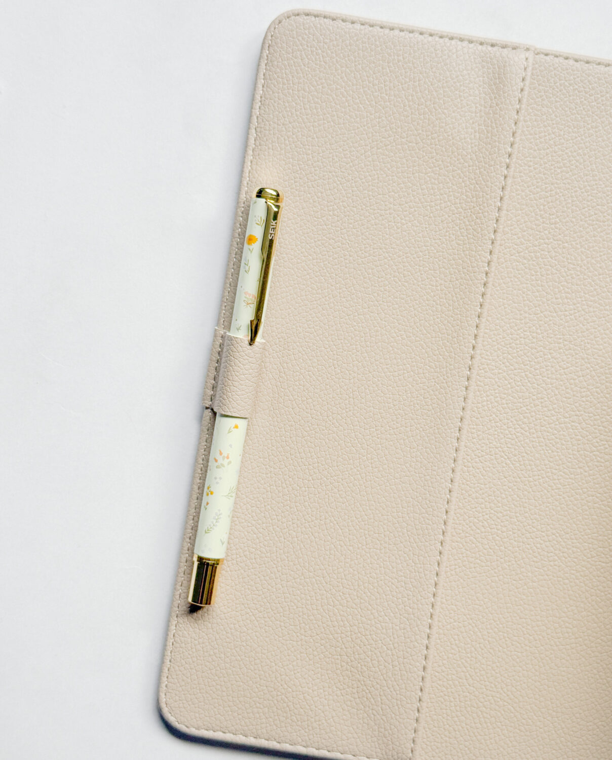 Ring binder from premium faux leather A5 - Happy Calendar planner 2026/27 (beige) - Image 3